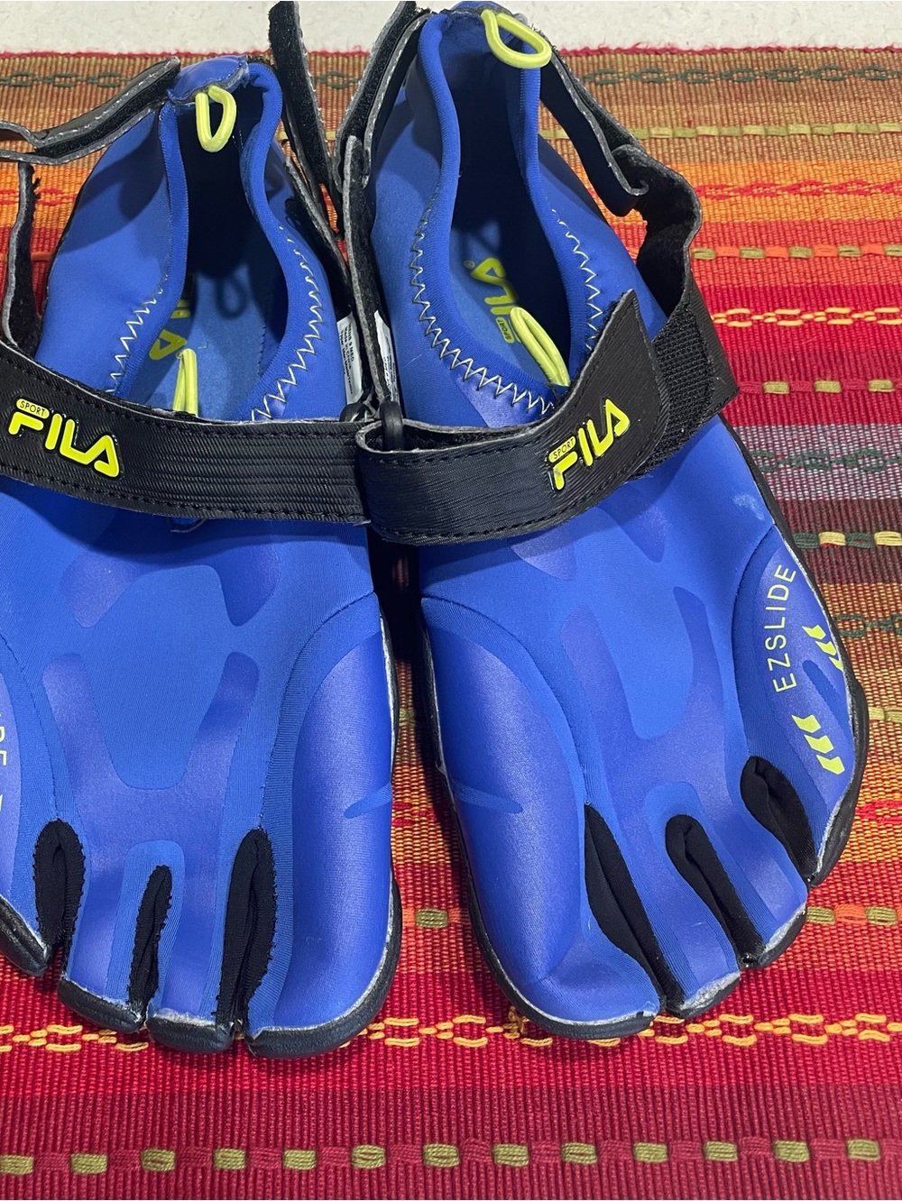 FILA Blue Men's Five-Toe Water Slides with Black Straps and Yellow Accents